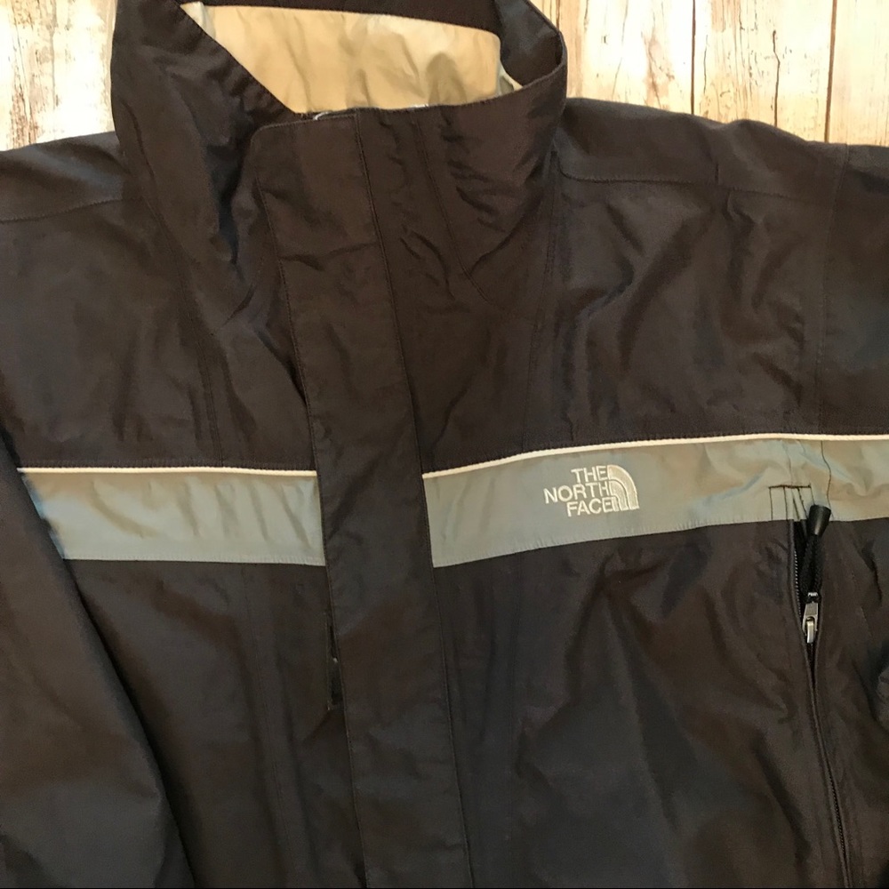 North face jacket - Picture 3 of 8